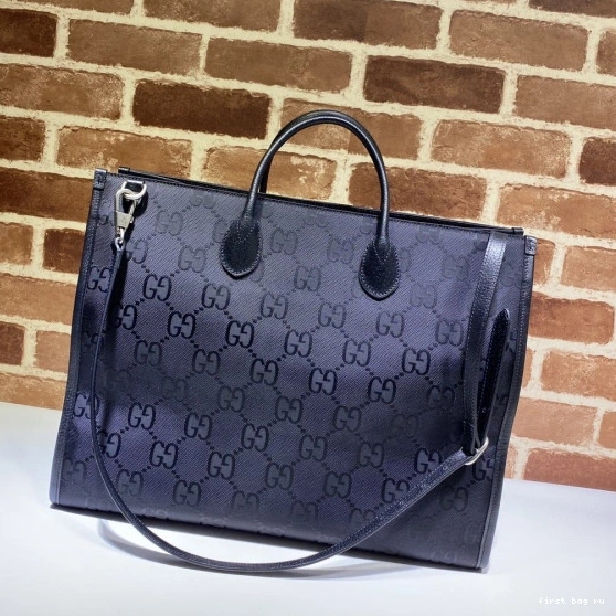 First bag ru bag Off Grid The GUCCI tote 0805